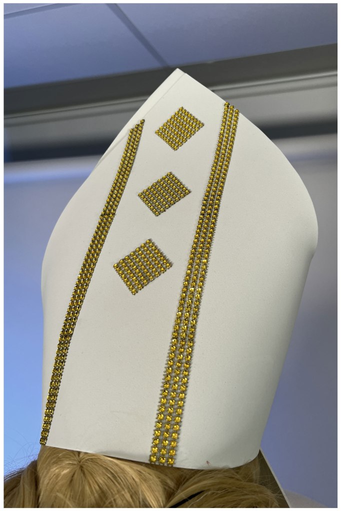 Moira Rose Schitt's Creek Celebrant/Pope Costume Pope Hat